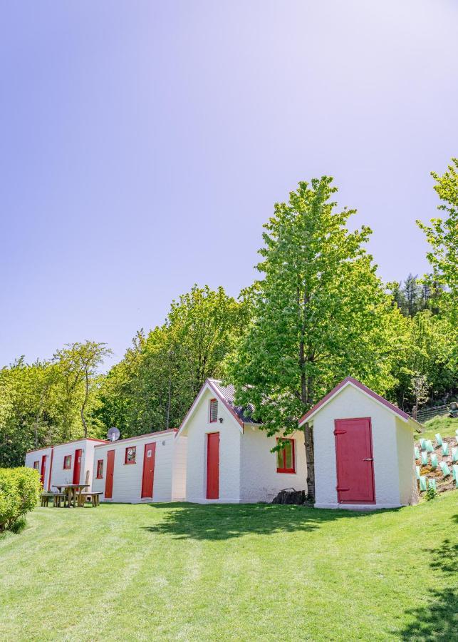 Mount Cook Station Huts Hotel Lake Tekapo Ngoại thất bức ảnh