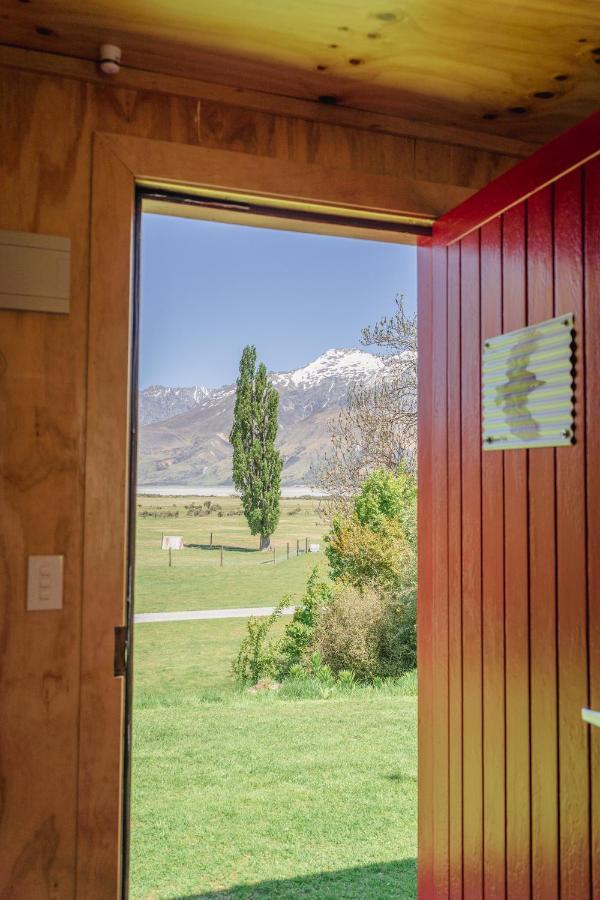 Mount Cook Station Huts Hotel Lake Tekapo Ngoại thất bức ảnh