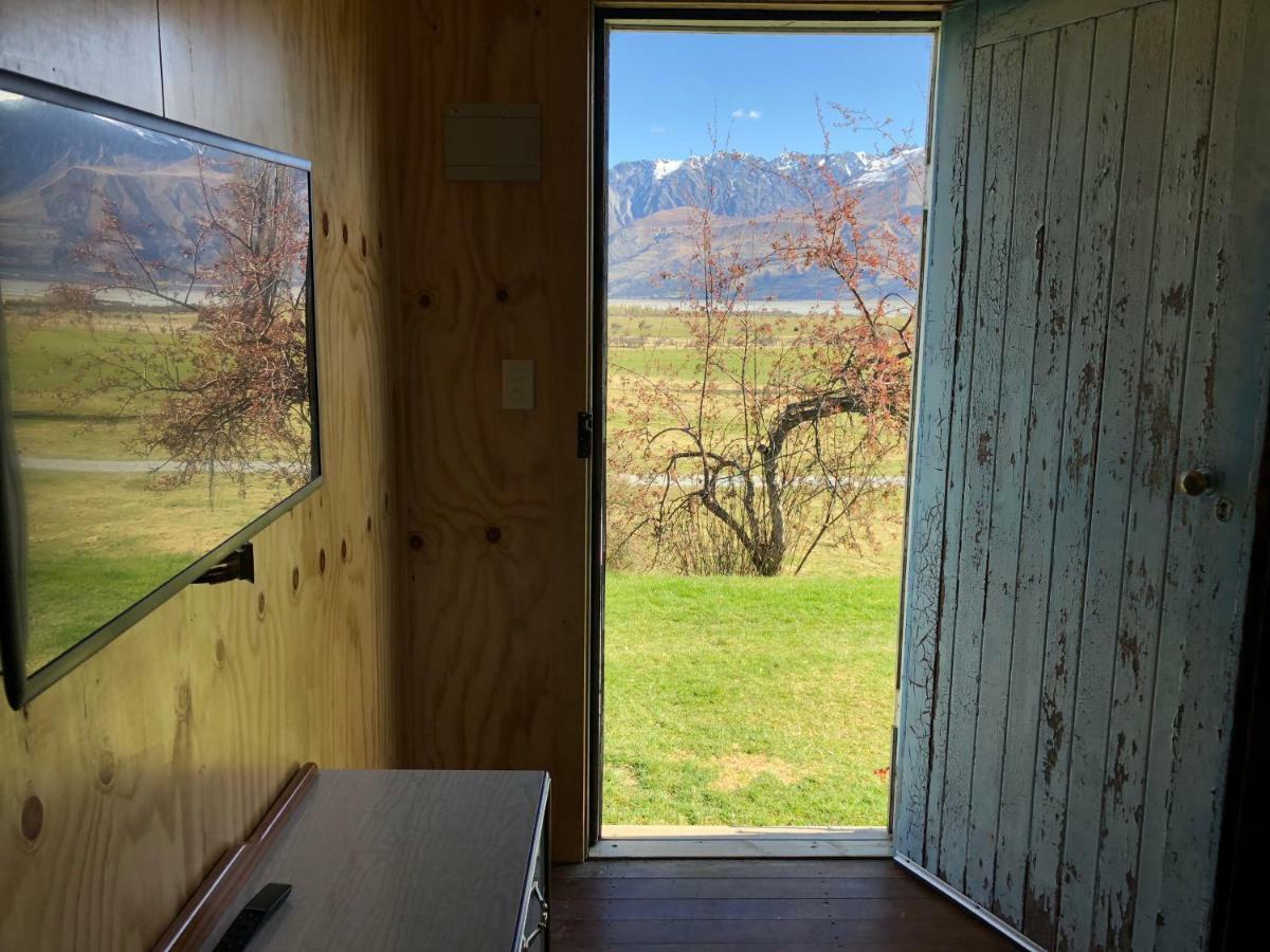 Mount Cook Station Huts Hotel Lake Tekapo Ngoại thất bức ảnh